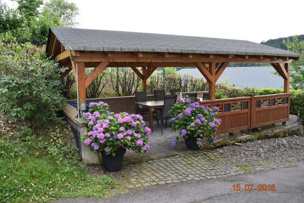 Ferienweingut Borens Wiltingen Exteriör bild